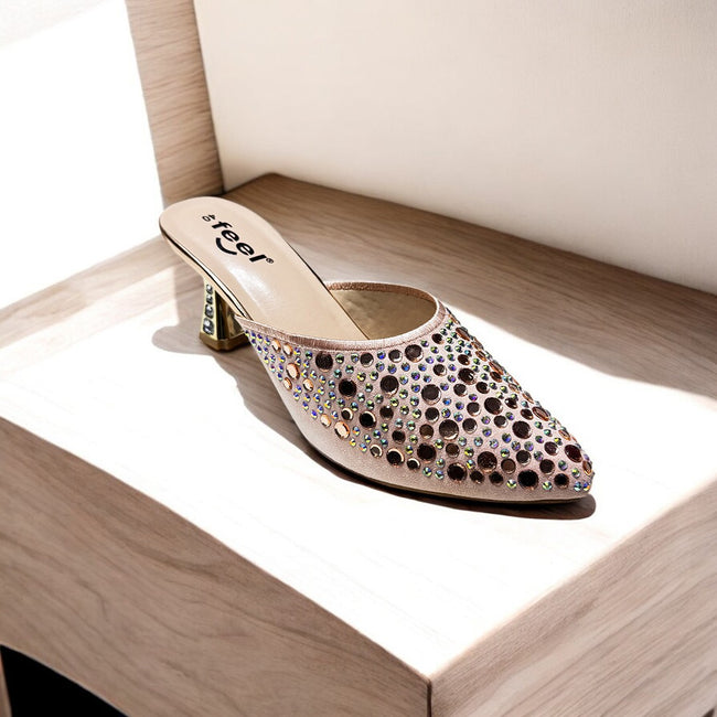 Rhinestone Nagra Shoe-711 Main Image