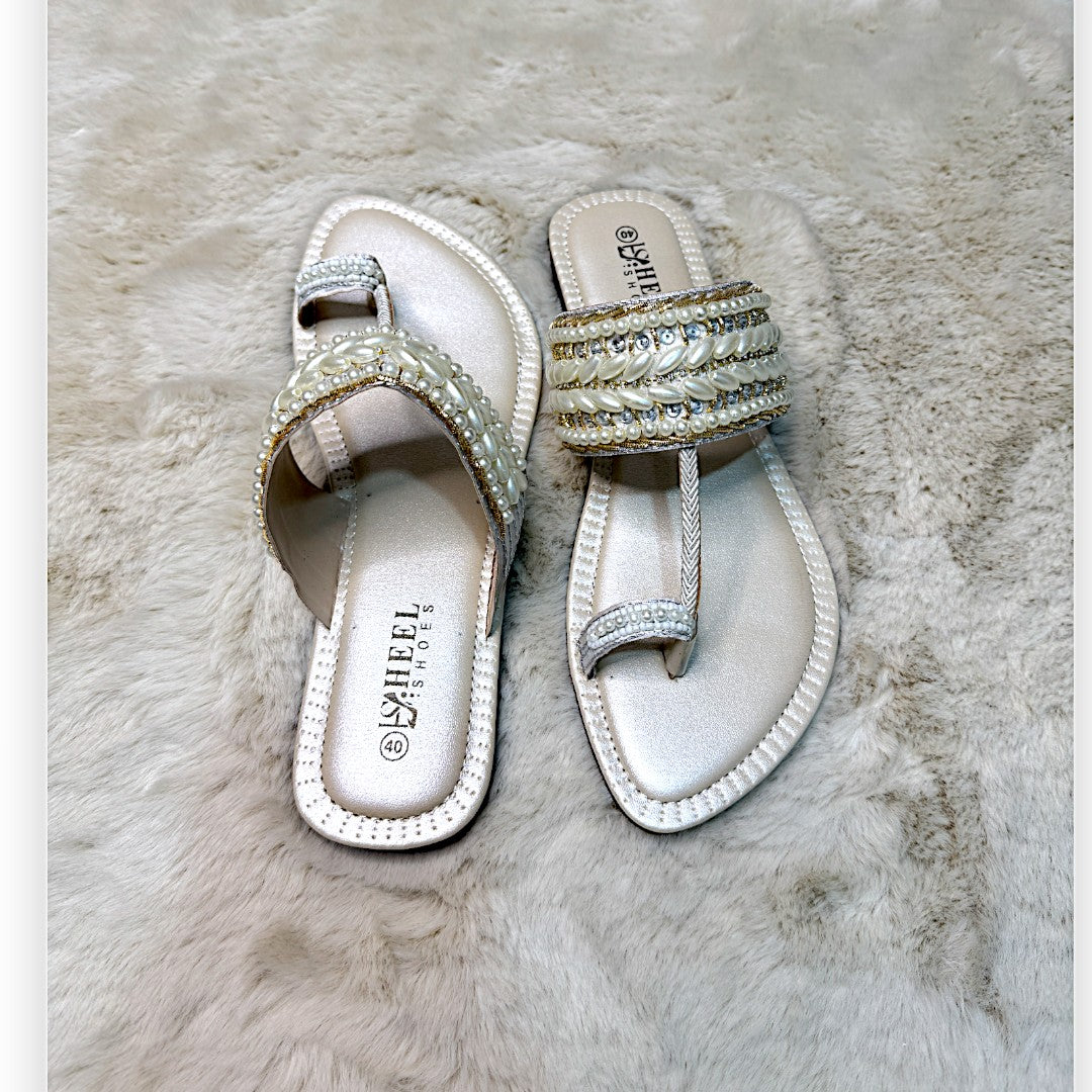 Embellished Toe-Ring Ethnic Flats-812