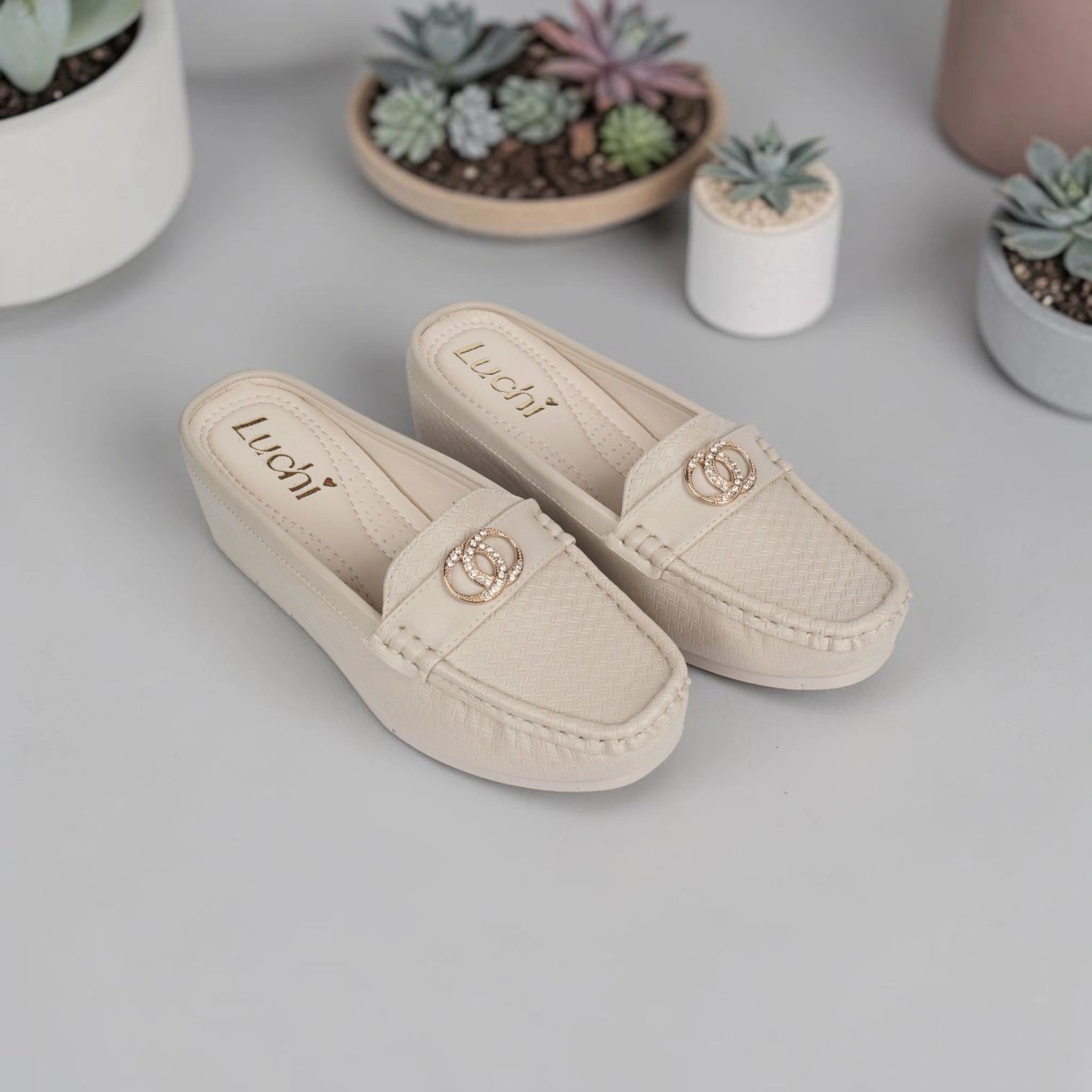 Women Dr. Mules-895
