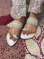 Embellished Toe-Ring Ethnic Flats-812