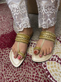 Embellished Toe-Ring Ethnic Flats-813