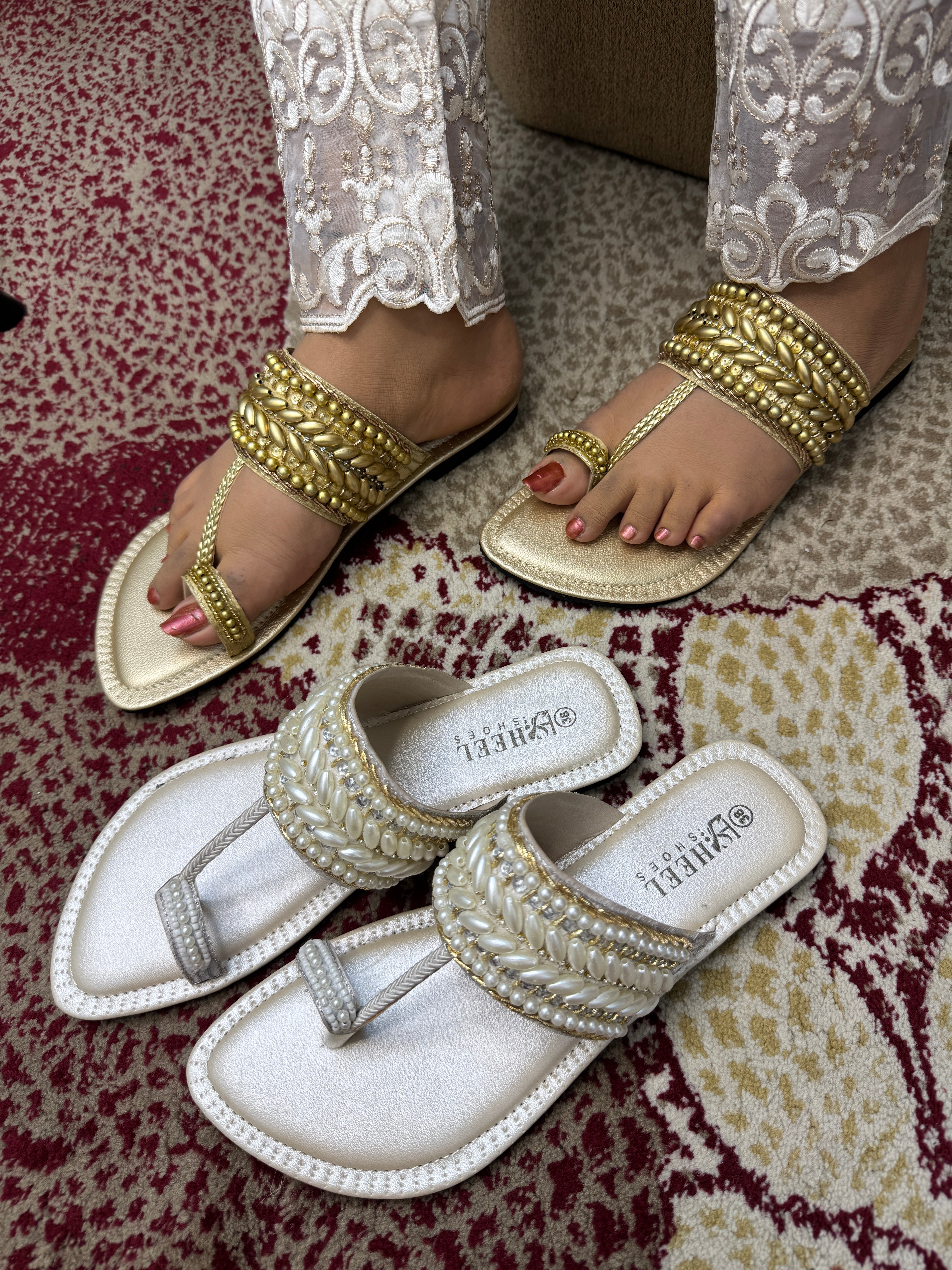 Embellished Toe-Ring Ethnic Flats-812