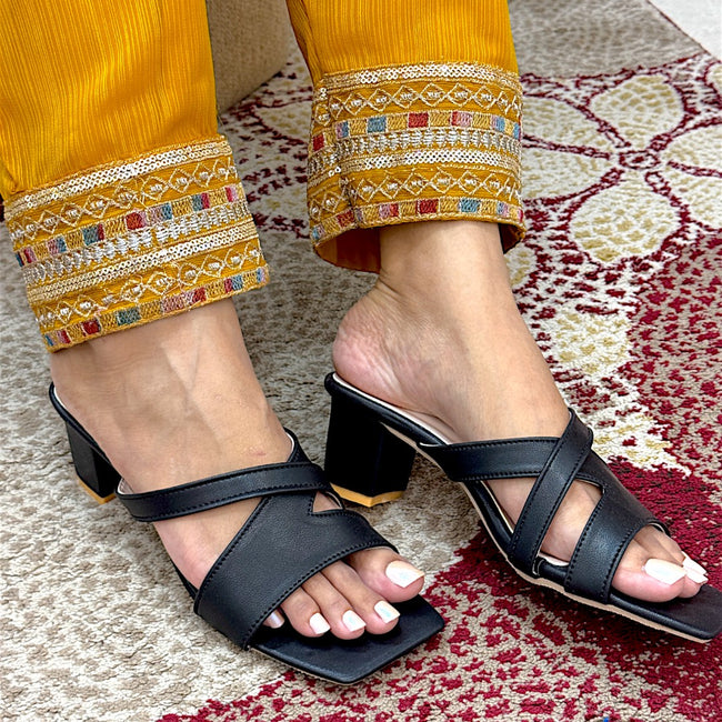 WOMEN BOX-HEEL-850 Hover Image