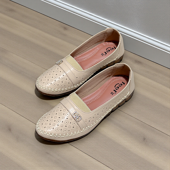 Dr. Pumps-930 Hover Image