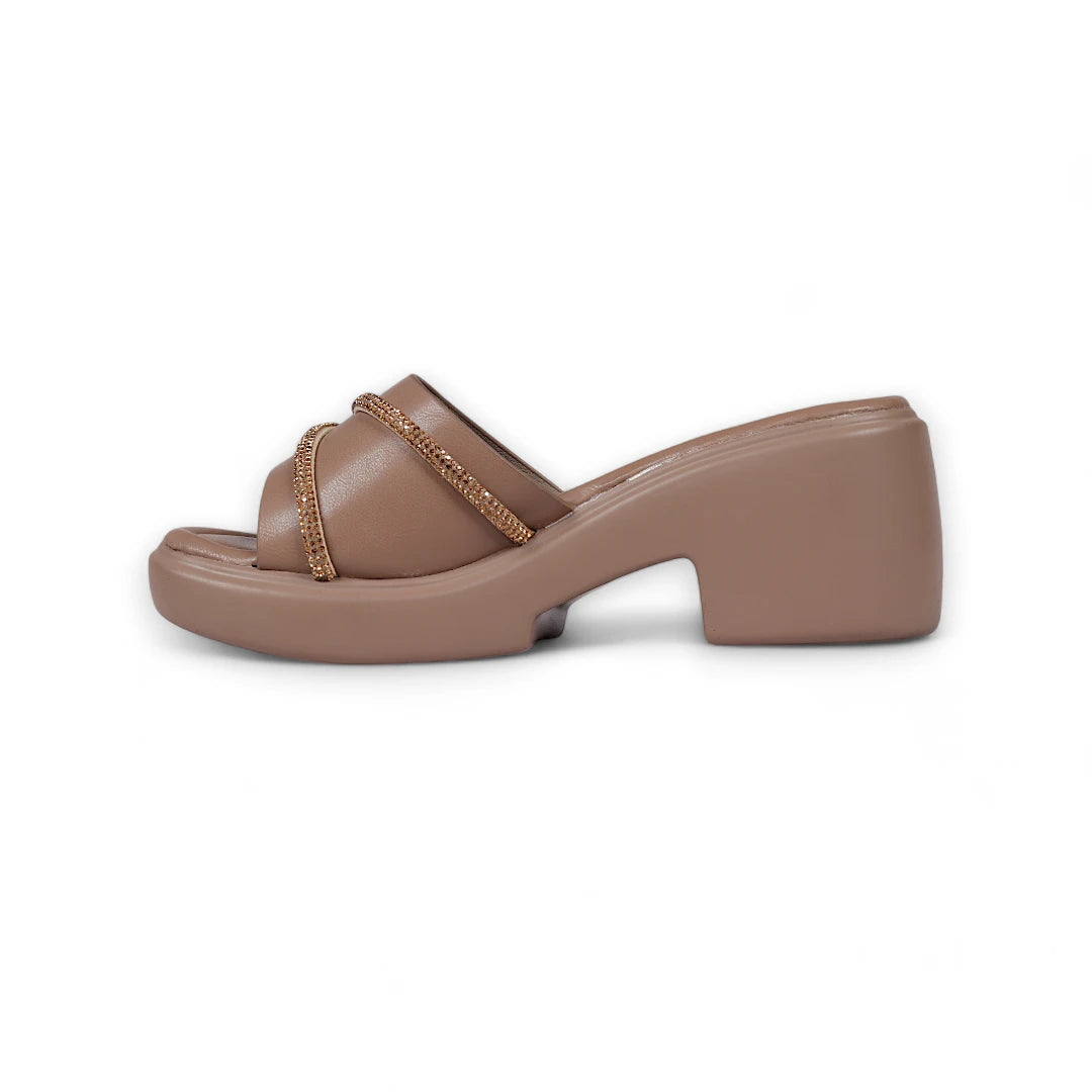 SQUARE TOE HEEL
