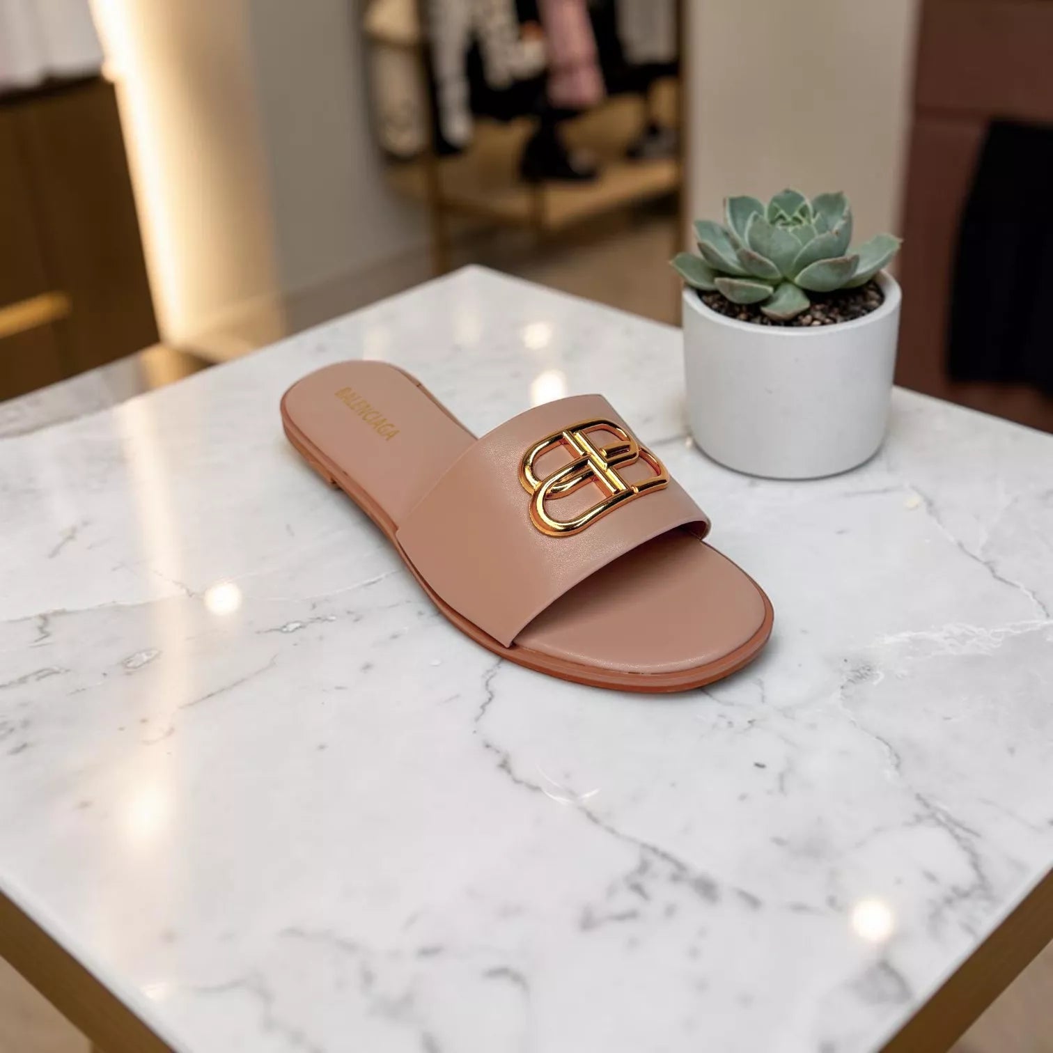Balenciaga Oval BB Flat Sandals-1086