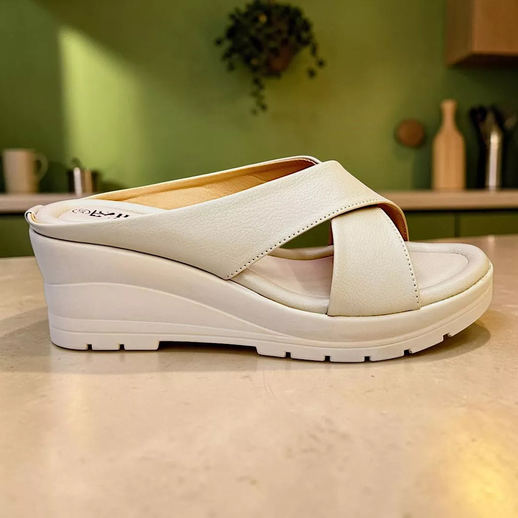 Cross Strap Boston-1144