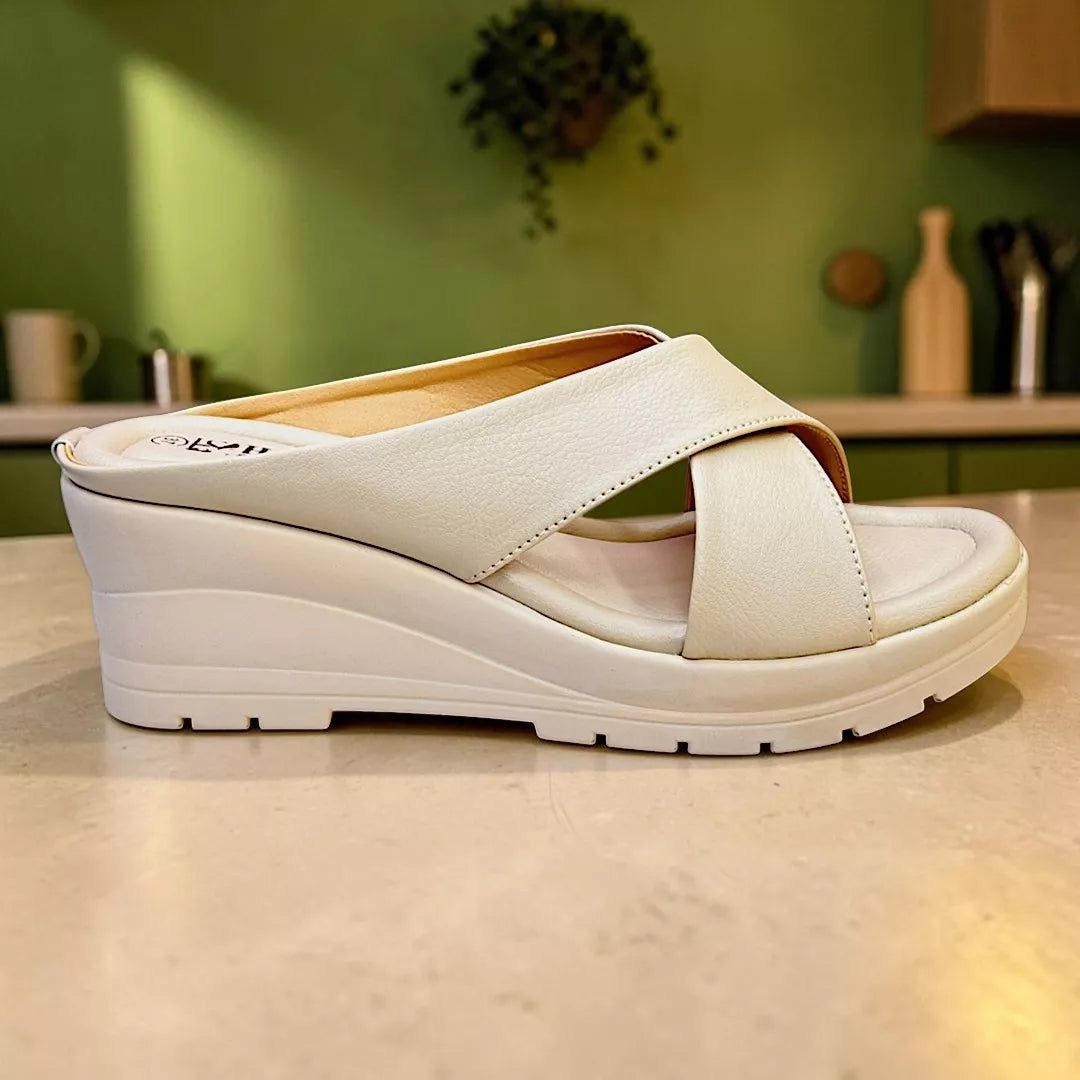 Cross Strap Boston-1144